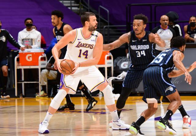 虎扑体育-小加难逃被裁命运？沃格尔：三位中锋湖人缺一不可