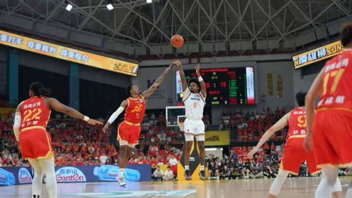 虎扑nba-新民场外音丨李元春：回到主场挺好，大鲨鱼，请放下心理包袱